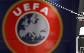 УЕФА ще разследва Нани и сър Алекс Фъргюсън