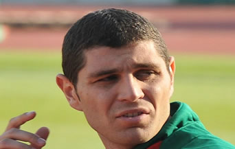 Бившият футболист на Левски и ЦСКА игра 90 минути за своя отбор