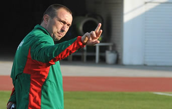 Стоилов обяви стартовите единадесет за мача с Полша