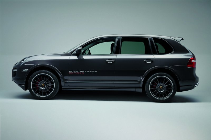 Porsche разкри Cayenne GTS Porsche Design Edition 3