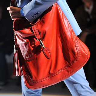 Аксесоарите - модни в ярки цветове тази пролет