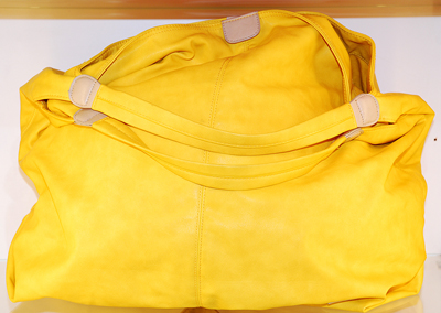 Чанта от изкуствена кожа, Benetton, 139 лв.