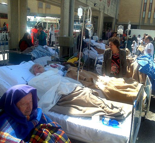 В Италия: Поне 1500 ранени, жертвите се множат