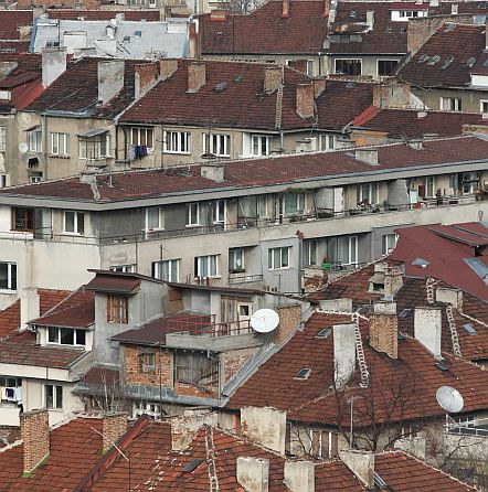 В централни столични райони има все още хиляди нерегистрирани етажни собствености