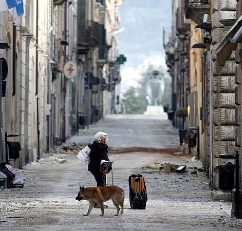 Призрачният град Акуила на втория ден след земетресението