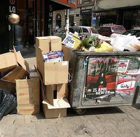 Един от най-големите проблеми на столицата си остаав боклукът