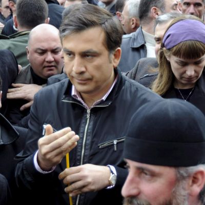 100-хиляден митинг поиска оставката на Саакашвили