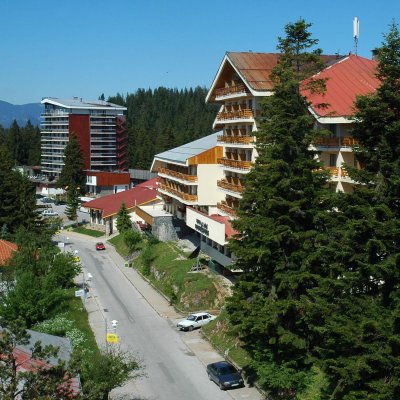 Бившият митничар се разследва за строежа на хотел в курорта Пампорово