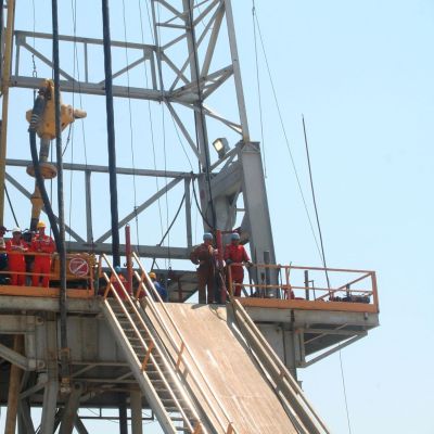Газохранилище и край Галата