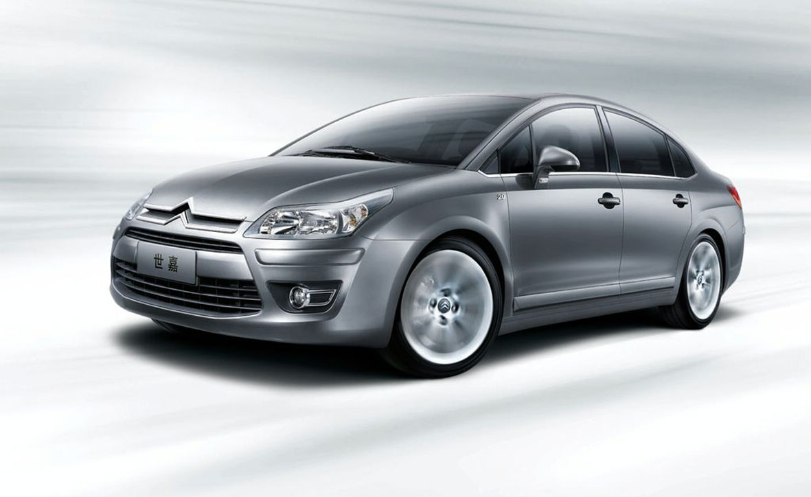 Новият C-Quatre от Citroen