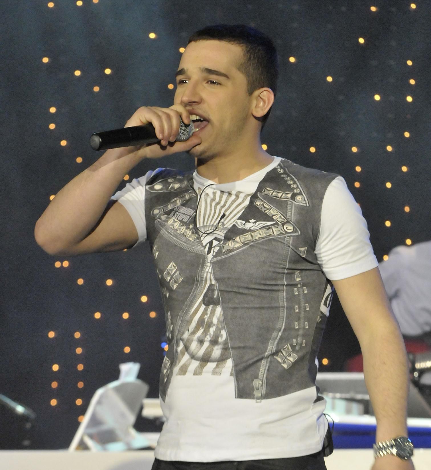 Александър Тарабунов на номинации в Music Idol