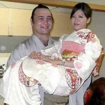 Котоошу и съпругата му Асако
