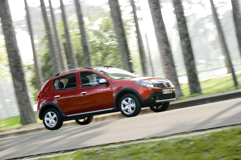 Dacia представи Sandero Stepway в Барселона