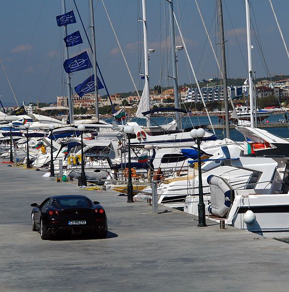 “Марина Диневи” в Свети Влас е най-голямото яхтено пристанище в България