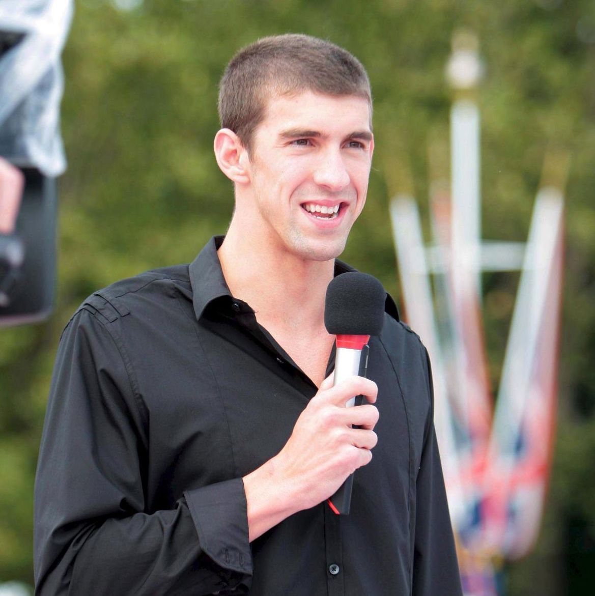 Майкъл Фелпс се отдал на жени и покер