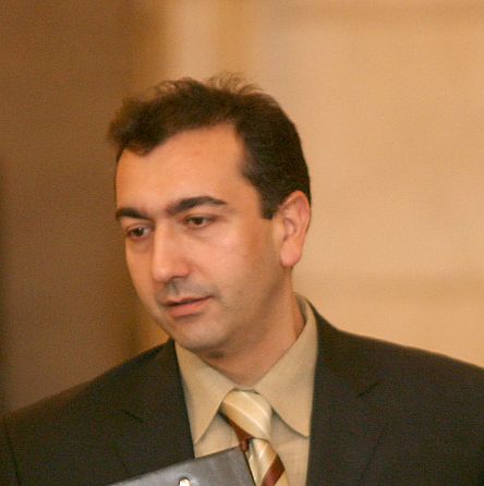 ЦИКЕП още няма решение по искането на Синята коалиция за ръчно преброяване, заяви Бисер Троянов