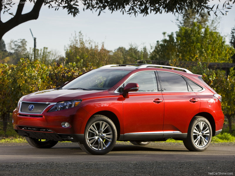 Toyota изтегля 154 000 автомобила Lexus от пазара в САЩ