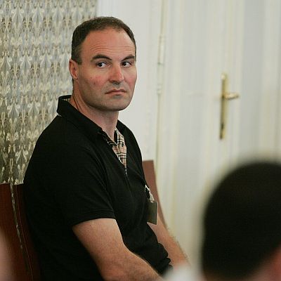 Мъжът от Асеновград, чиито деца бяха отведени от майката в Полша, заяви, че държавата не е мислила за тях