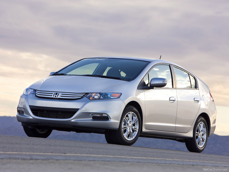 Сравнителен тест между Honda Insight, Peugeot 308 и Toyota Prius