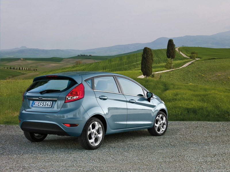 Ford пуска в Европа Fiesta Automatic