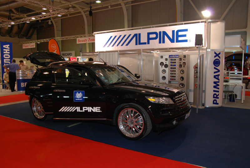 Alpine докара специален демо автомобил от Германия
