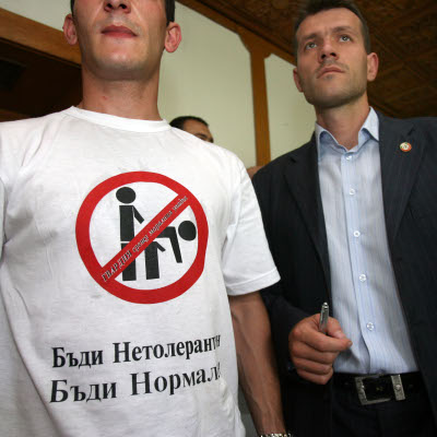 Расате атакува посланик заради гей парад у нас