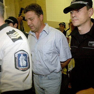 Пуснаха на свобода трафиканти на бебета за Гърция