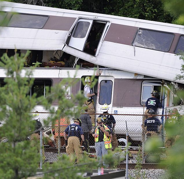 Над 50 ранени при удар на влакове в Германия