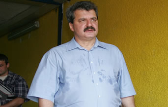 Тодор Батков - собственик на Левски