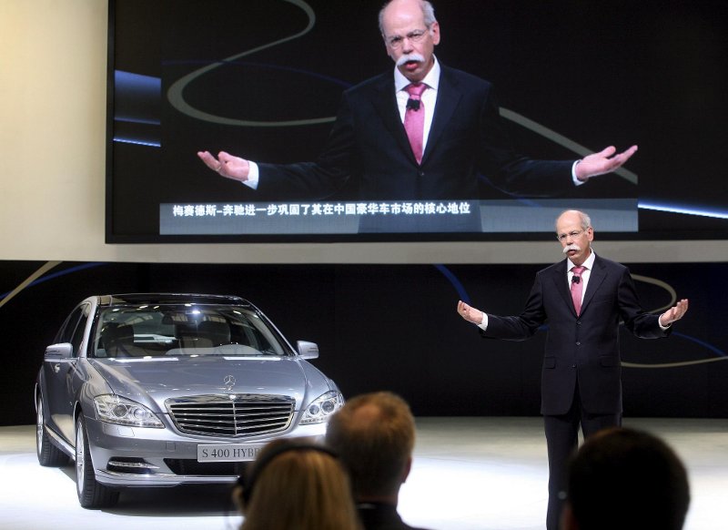 Пускат електрически Mercedes S-class