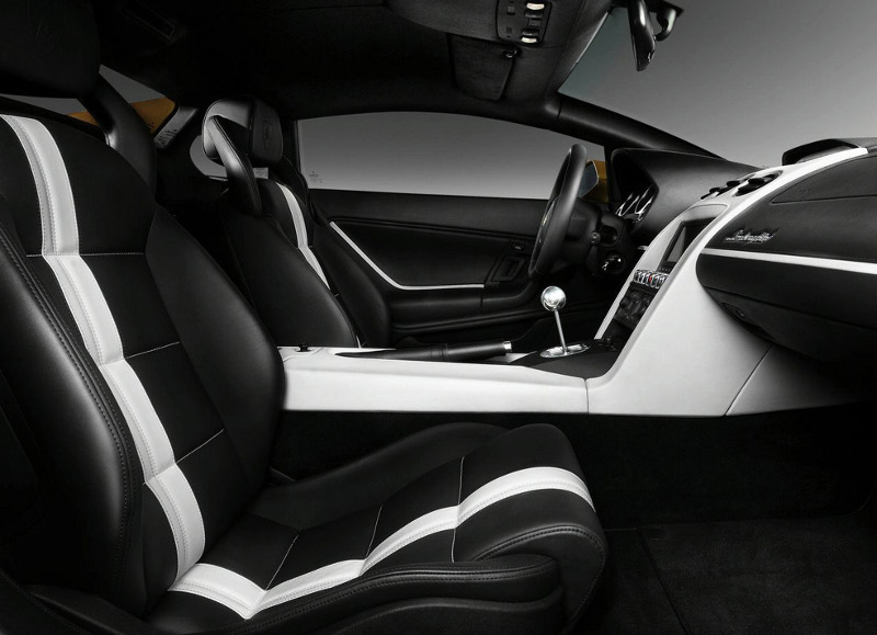 Lamborghini ще прави Gallardo със задно предаване