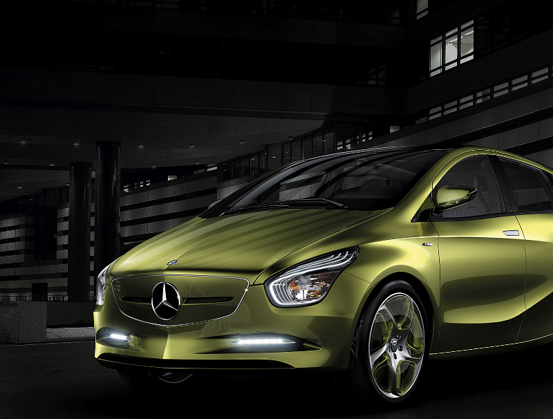 Mercedes пуска в производство хибрид на B-класа?