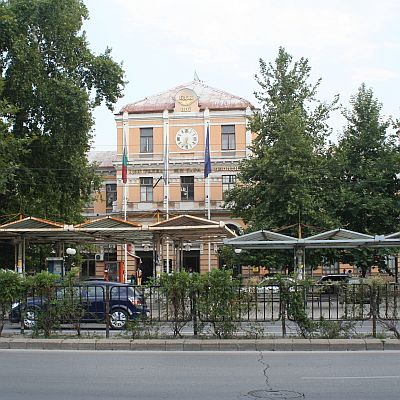Правят автомобилен подлез под Централна гара