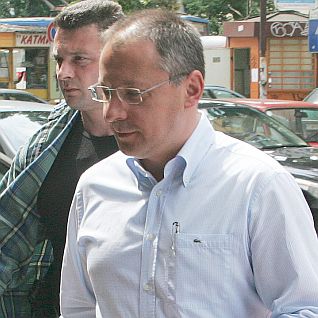 Извънреден конгрес решава съдбата на Станишев