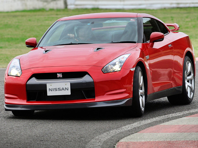 Nissan GT-R влезе в рекордите на Гинес