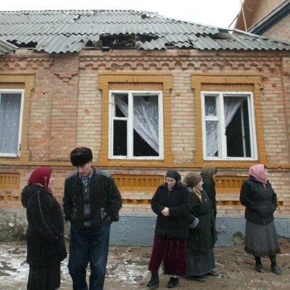 Камикадзе се взриви в Грозни, ранени милиционери