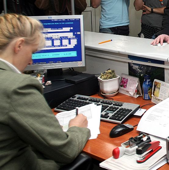 Близо един милион изпълнителни дела, по които няма плащания са предадени в НАП в началото на 2010 г.
