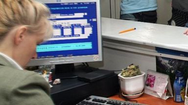 Удължиха до 5 април срока за отчети в НСИ