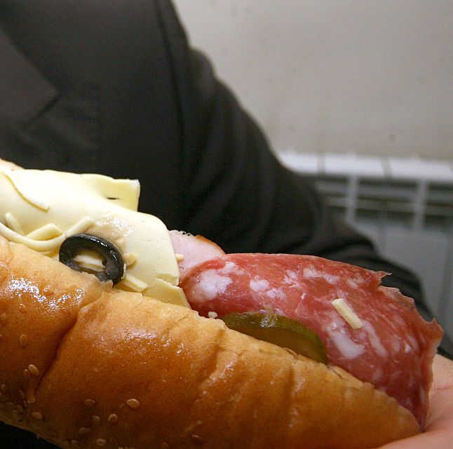 Според местните медии данък ”Хамбургер” няма да засегне ресторантите за бързо хранене