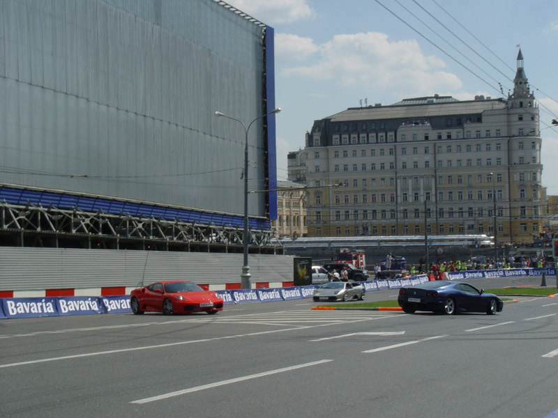 Автомобилно шоу на Червения площад в Москва