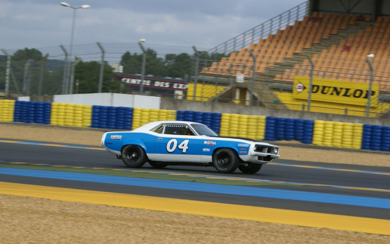 Chrysler Hemi Cuda отбеляза 40 години във Франция