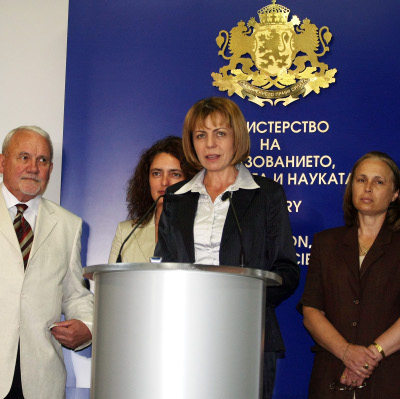 Министърът на образованието Йорданка Фандъкова представи тримата си заместници