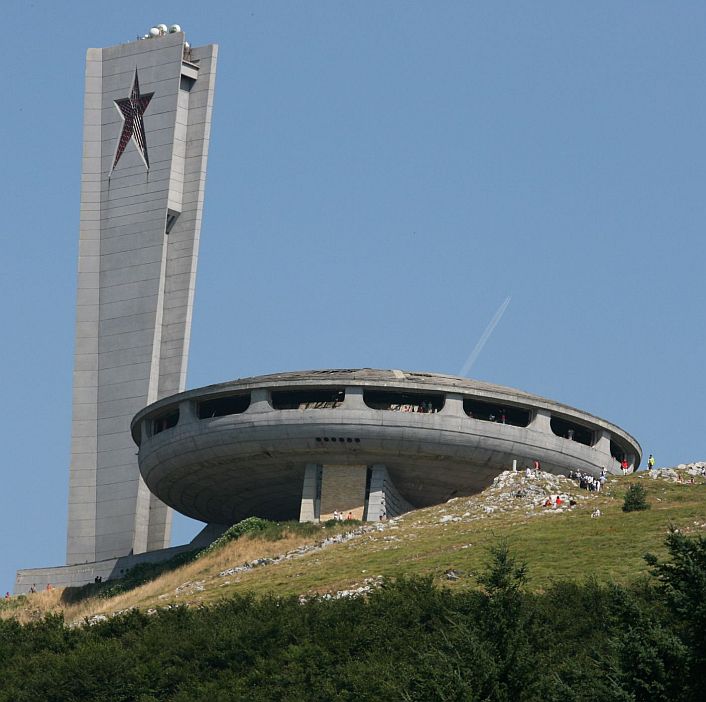 Мемориалът на Бузлуджа