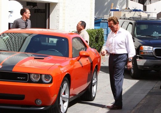 Шварценегер разпродава 15% от служебния си автопарк