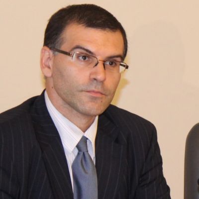 Закриват всички държавни агенции