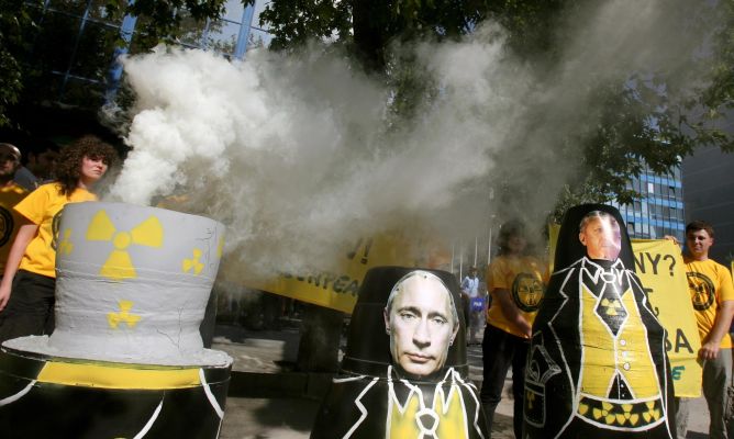 Протест на „Грийнпийс” в Анкара