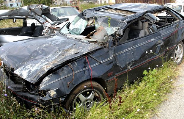 Водачът се отървал само с леки наранявания