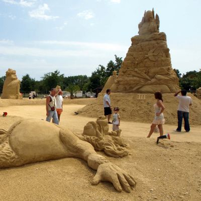 70 000 лв. са приходите от пясъчния фест в Бургас