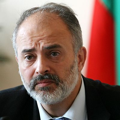 Няма да изгаря отпускът за 2010 г.