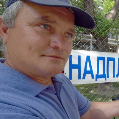 Росен Марков сади гора в чест на местни политици